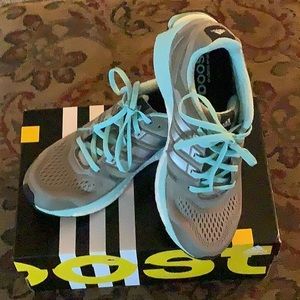Adidas Sneakers Boost Size 8 New in Box